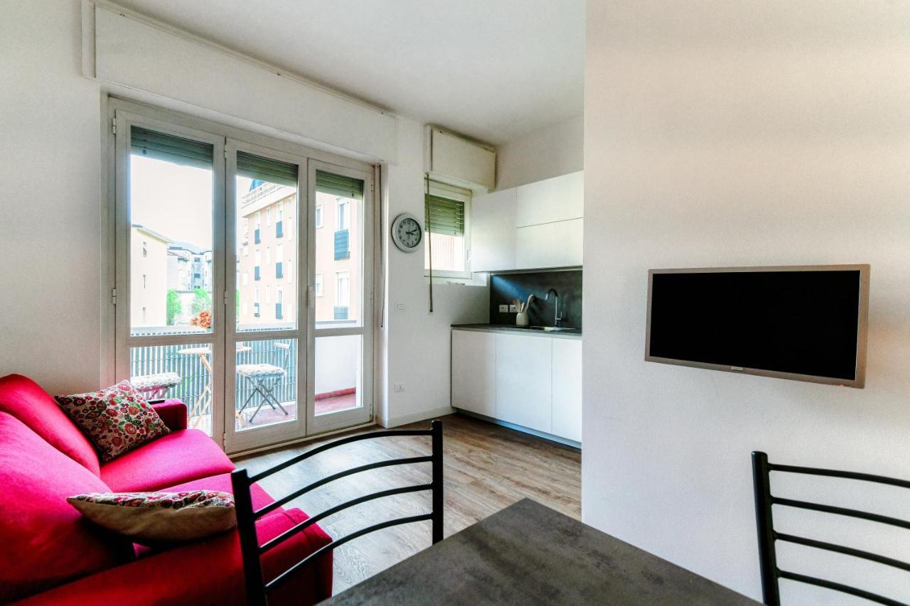 Joivy Superb Flat With Balcony Lägenhet Como Exteriör bild