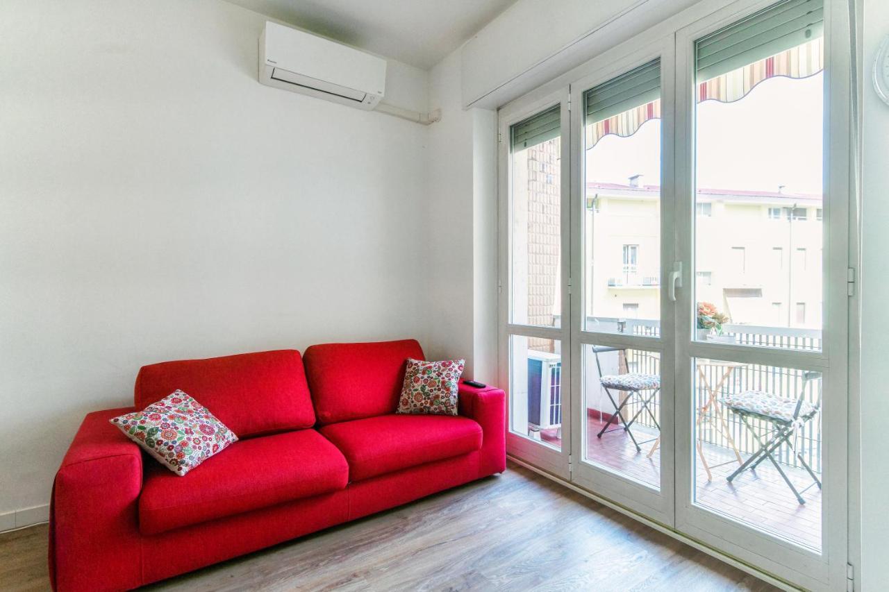 Joivy Superb Flat With Balcony Lägenhet Como Exteriör bild